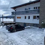 Aparthotel Marant 3*
